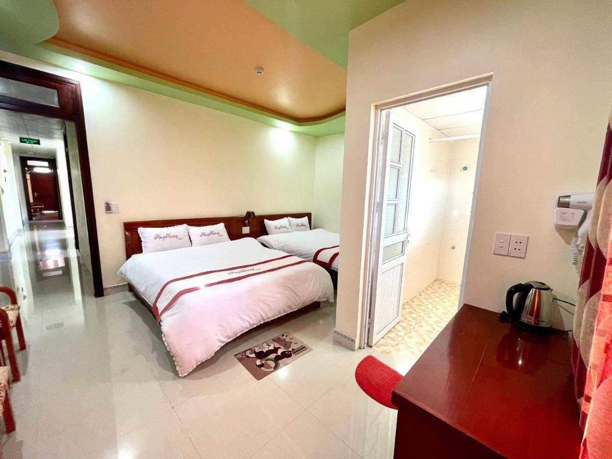 Huy Hoang Hotel Dồng Van Bagian luar foto