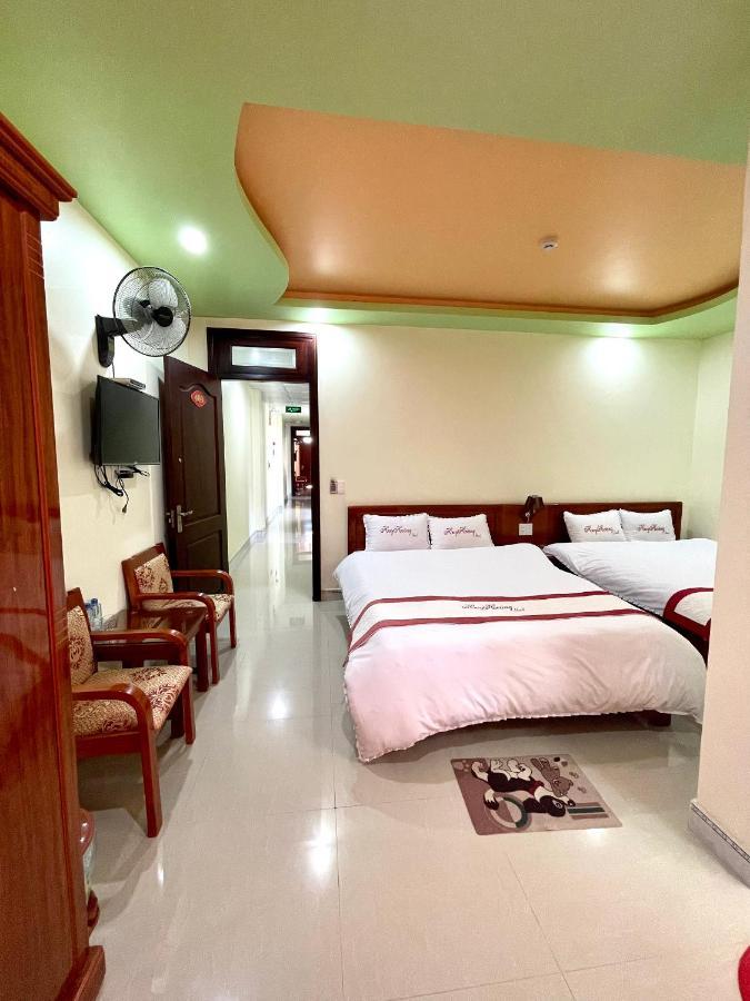 Huy Hoang Hotel Dồng Van Bagian luar foto