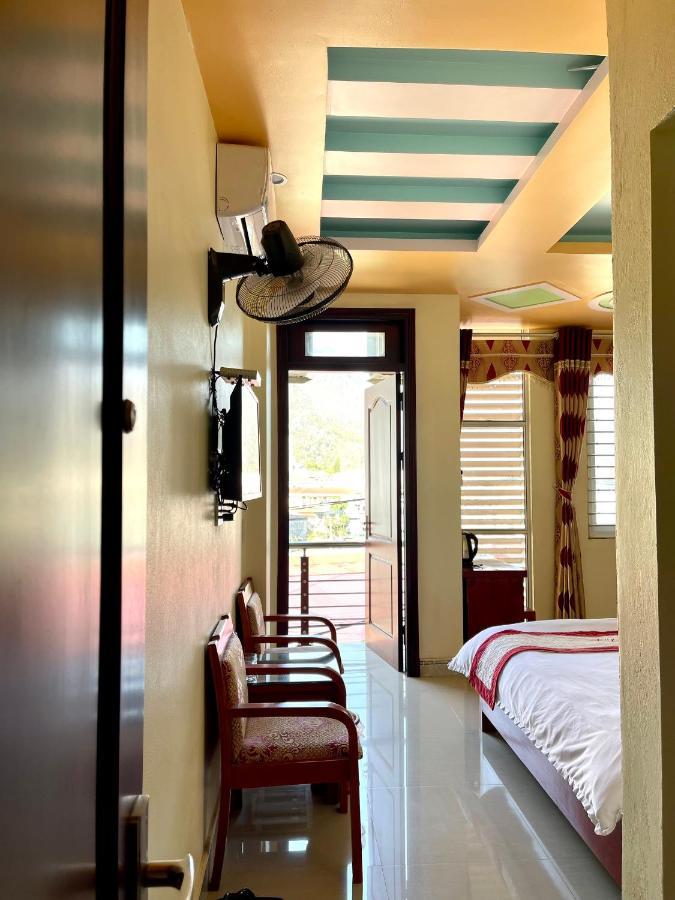 Huy Hoang Hotel Dồng Van Bagian luar foto