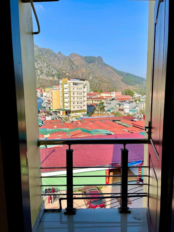 Huy Hoang Hotel Dồng Van Bagian luar foto